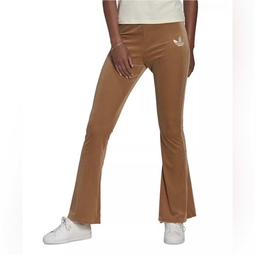 NWT🤎Adidas Velour flared pants